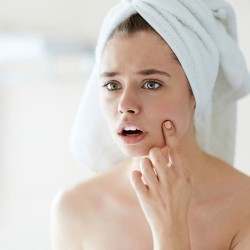 ΛΙΠΑΡΟ - ΑΚΝΕΪΚΟ ΔΕΡΜΑ